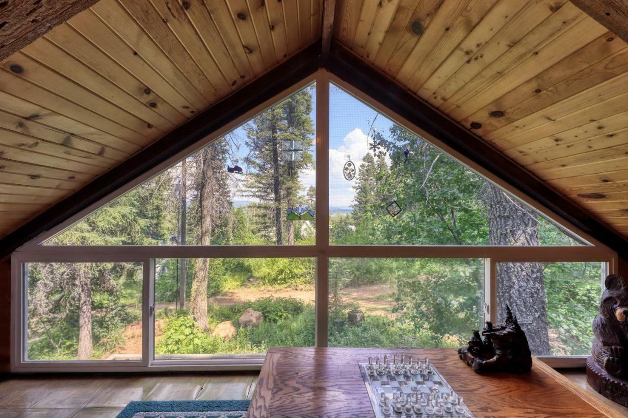 The Creekside Cabin Cascade Exterior photo